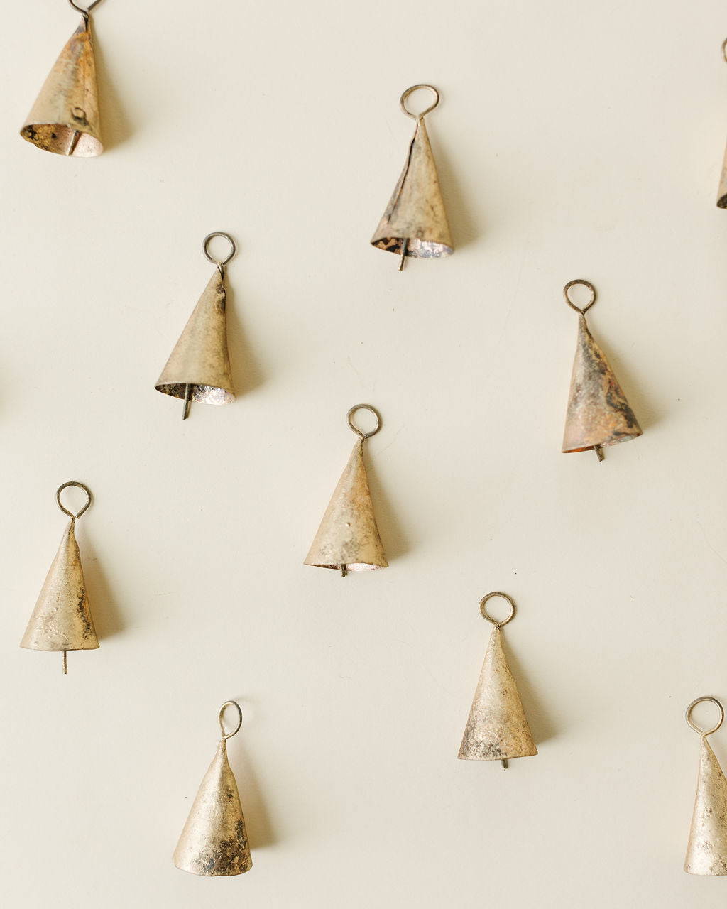 'Brass Bell' Topper